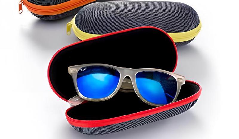 Imagen principal del artículo 'Las mejores fundas para gafas de sol: protege tus lentes con estilo'