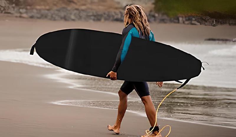 Imagen principal del artículo 'Las mejores fundas para tablas de surf: Protege tu equipo como un profesional'