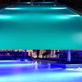 Las mejores luces LED para piscinas: Ilumina tu espacio acuático con luminarias subacuáticas