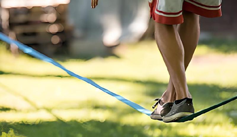 Imagen principal del artículo 'Las mejores opciones de kits de Slackline para equilibrio y diversión'