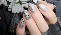 Imagen principal del artículo 'Las mejores Plantillas de Estampado de Uñas: Crea Diseños Únicos en Casa'