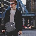 Los mejores bolsos de hombro para hombre: funcionalidad y estilo