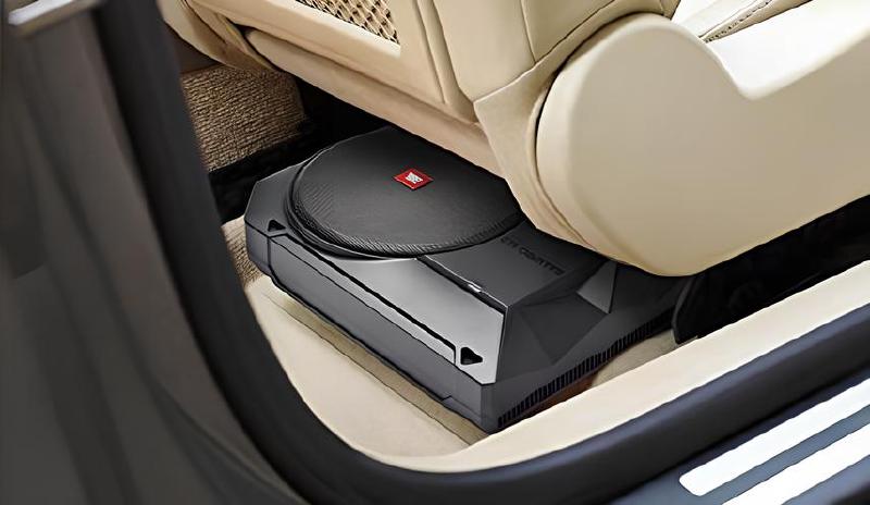 Imagen principal del artículo 'Los mejores sistemas de subwoofers en cajones para coche'