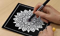 Imagen principal del artículo 'Los mejores sets creativos para diseñar mandalas'